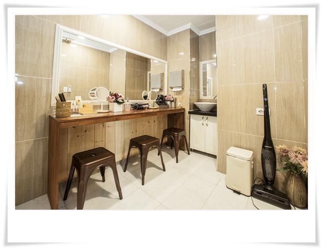 First Guesthouse Μπουσάν Εξωτερικό φωτογραφία